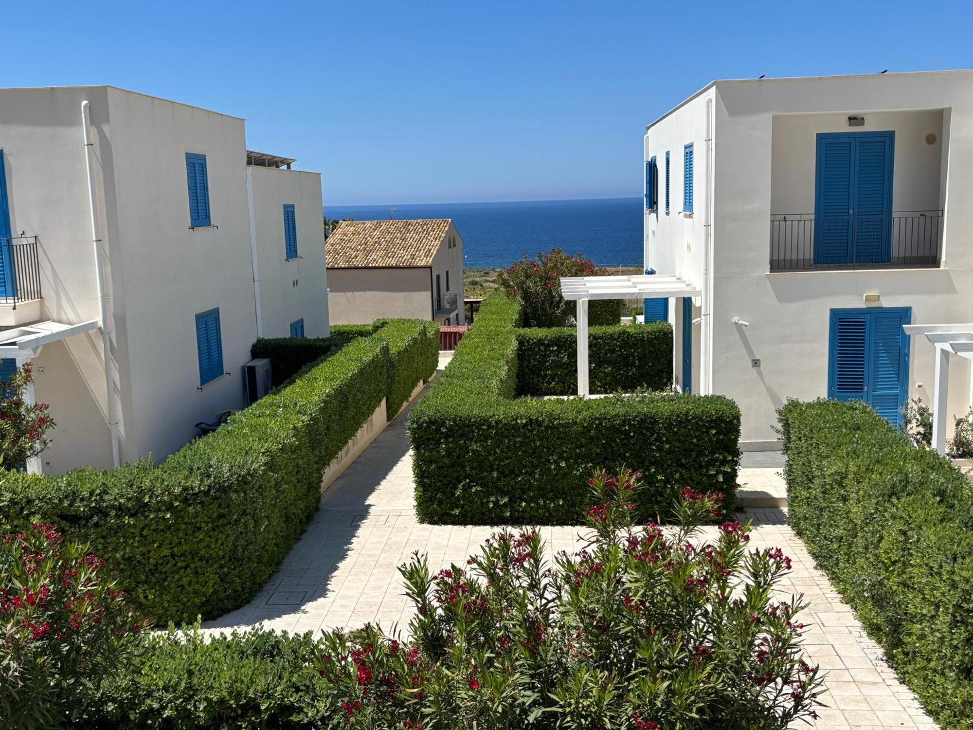 Cala Azzurra Macari Bed And Breakfast And Holidays House Exterior foto